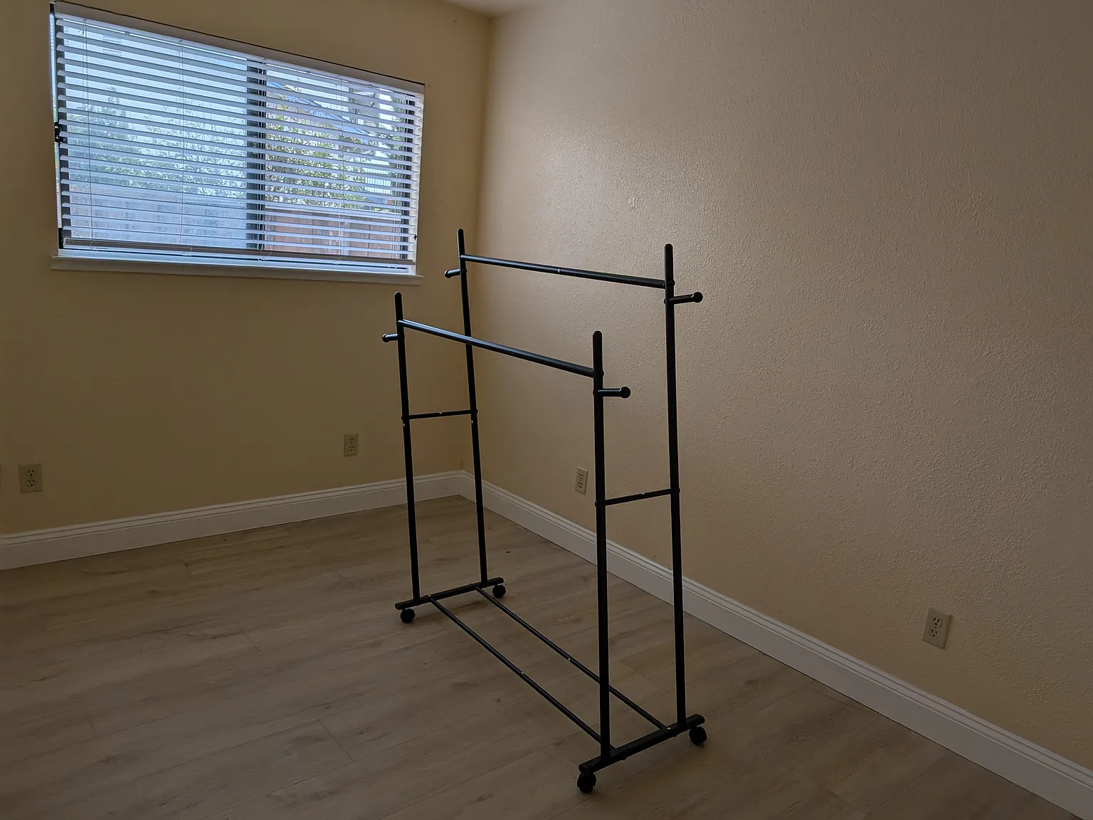 1 bed, 350 sqft, $1,850 — Photo 3