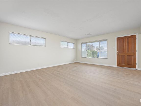 5th image of 1312 Hub Ave