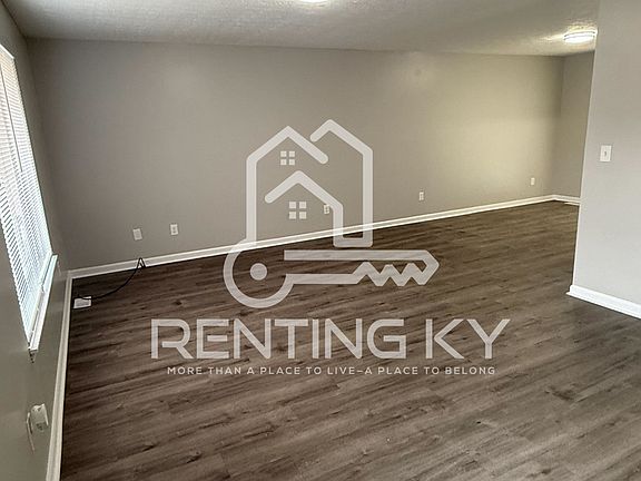 3rd image of 117-119 Lakeview Dr #117