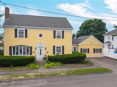 10 Booth Ave, Pawtucket, RI, 02861