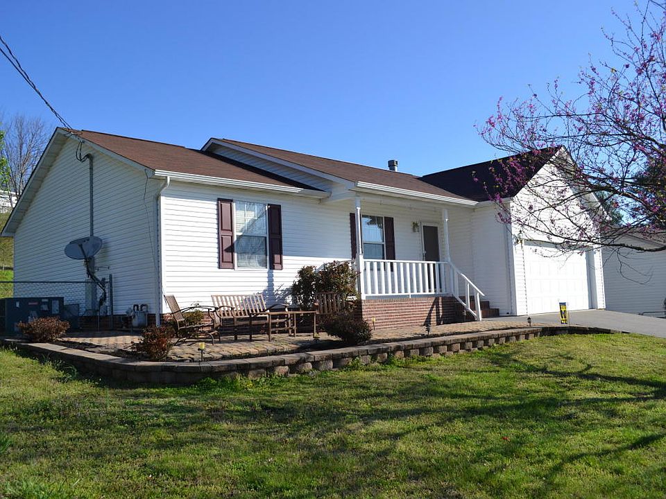 2nd image of 3820 Dovefield Ct