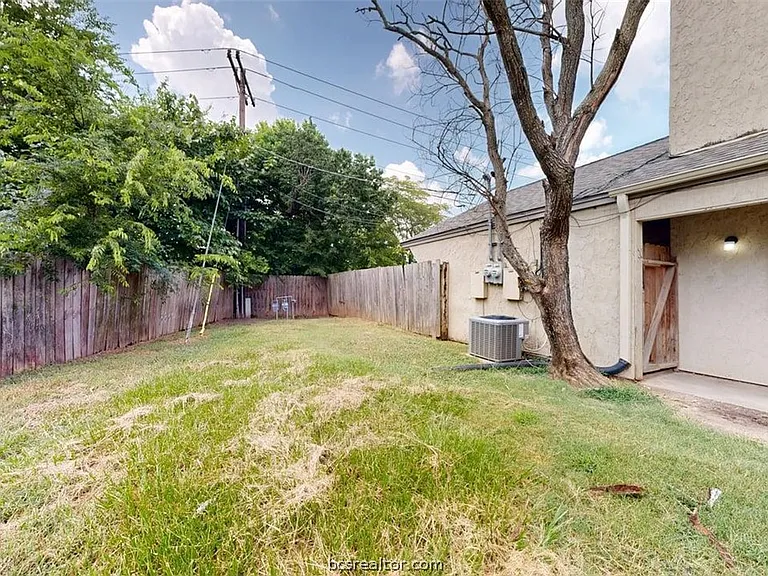 1327 Airline Dr — Photo 20
