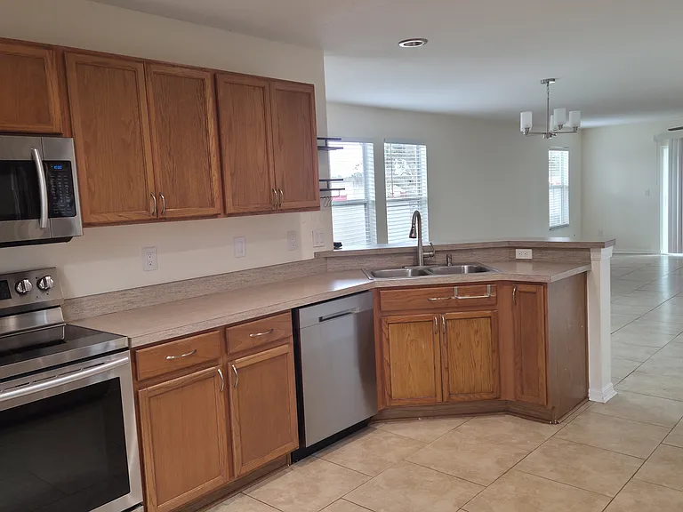 2557 Harn Blvd #1 — Photo 11