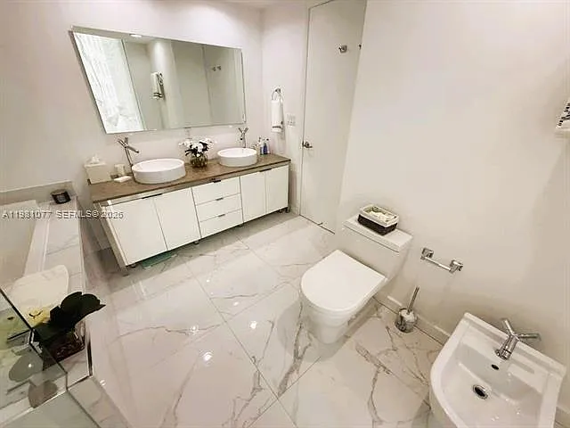 495 Brickell Ave #511 — Photo 9