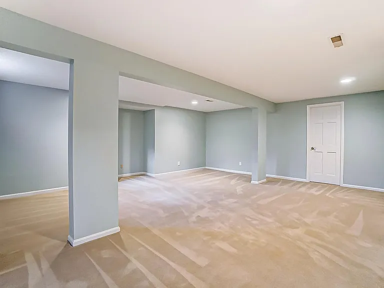 11410 Avant Ln — Photo 45