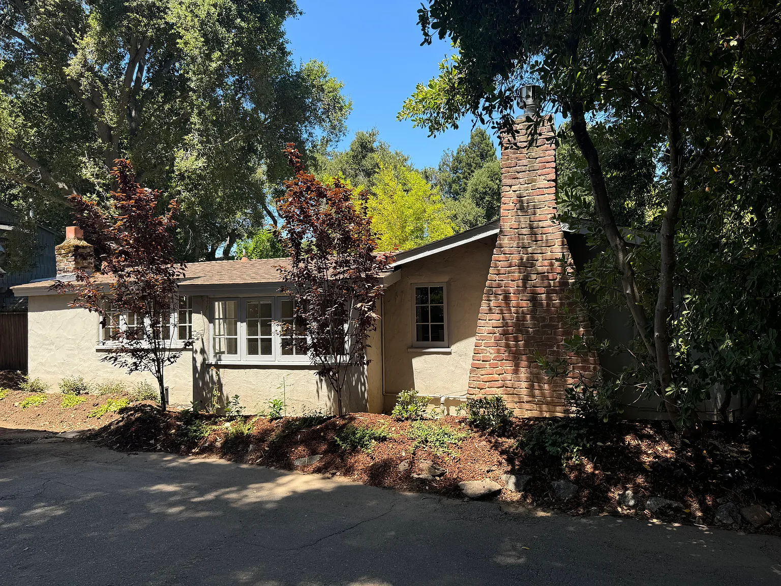 1 bed, 825 sqft, $5,250 — Photo 1