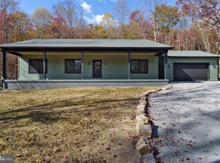 89 Parkside Ter, Berkeley Springs, WV 25411