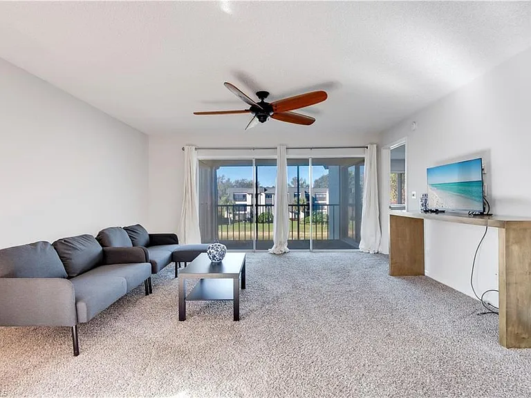 1645 Spoonbill Ln #C — Photo 3