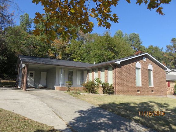 3rd image of 3033 Silverwood Dr