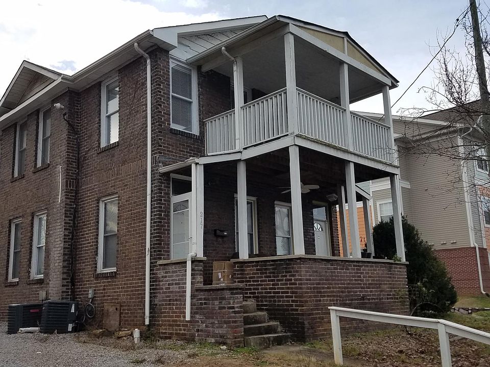 1st image of 215 11th St