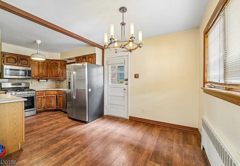 1030 Jassamine Way — Photo 8