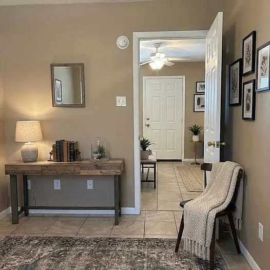1 bed, 500 sqft, $799 — Photo 2
