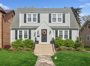 225 N Knight Ave, Park Ridge, IL 60068