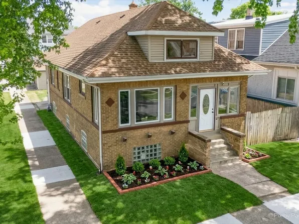 401 23rd Ave, Bellwood, IL 60104