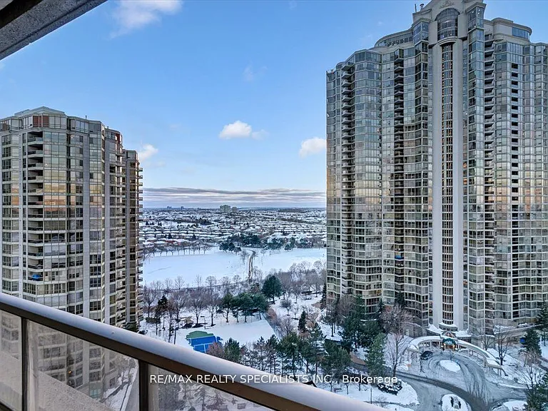 25 Kingsbridge Garden Cir #1720 — Photo 26