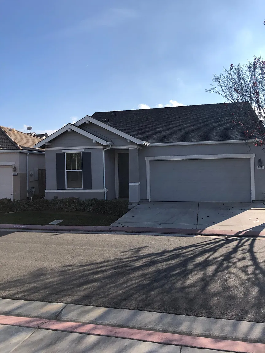 4641 W Javier Way photo 1