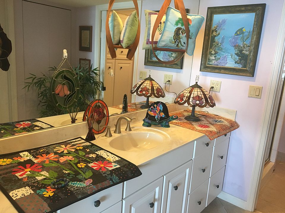 2nd image of 900 Ocean Dr APT 402