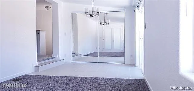5 bed, 2400 sqft, $3,400 — Photo 4