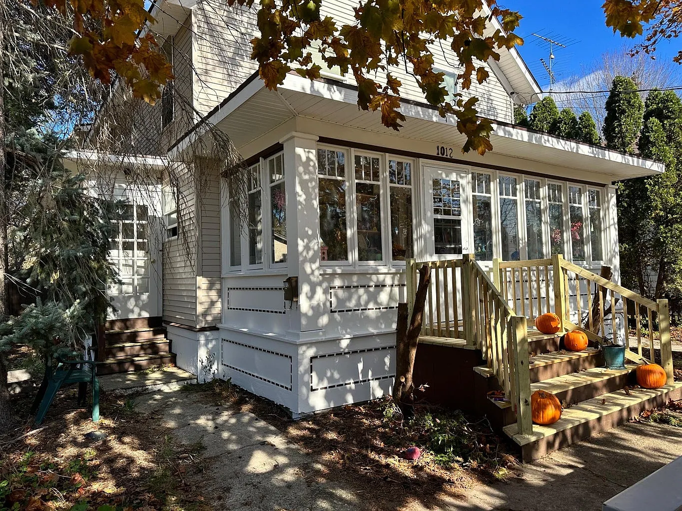 2 bed, 975 sqft, $1,700 — Photo 3