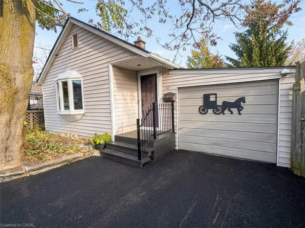 42 Emery St W, London, ON N6J 1R6