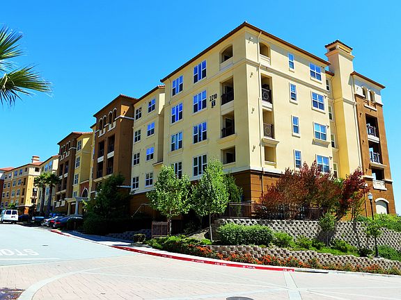 2nd image of 2210 Gellert Blvd APT 5201