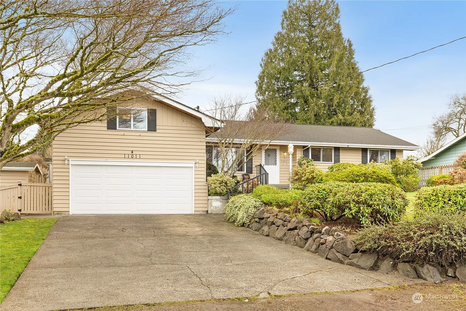 11011 SE 217th Street photo 1