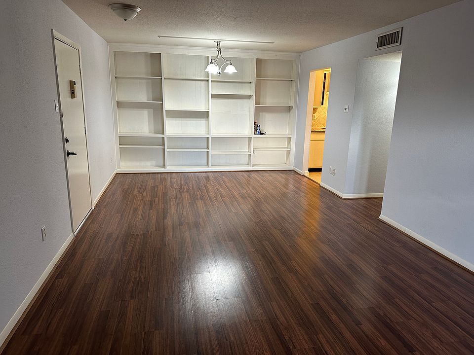 1st image of 7575 Katy Fwy APT 75