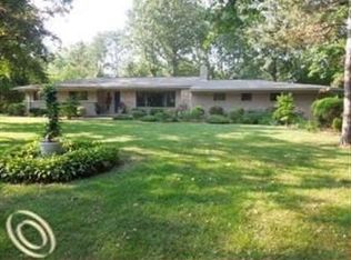 3836 Wedgewood Dr, Bloomfield Hills, MI 48301