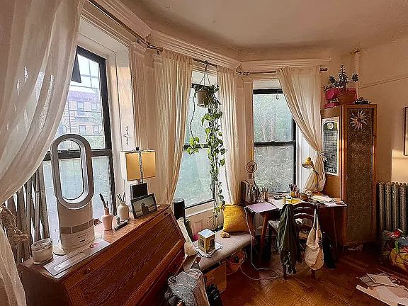 4th image of 1046 Bergen St APT 2D