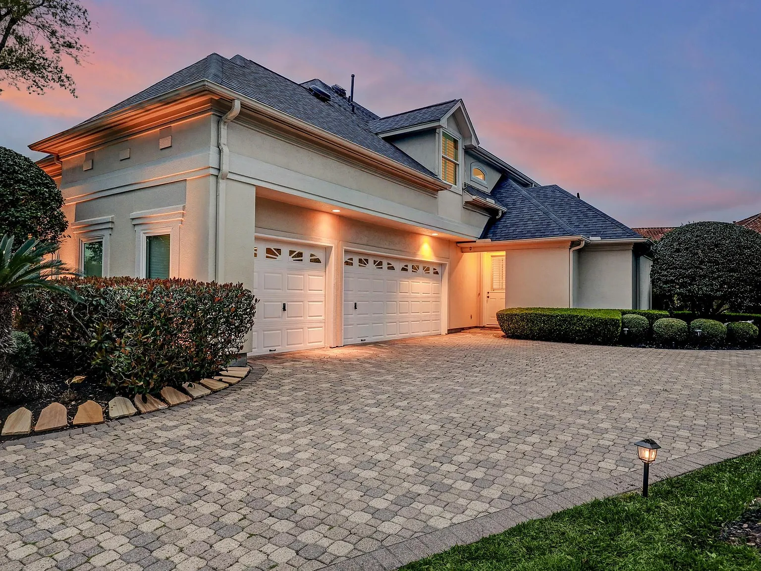 5 bed, 4.5 bath, 5092 sqft, $9,800 — Photo 4