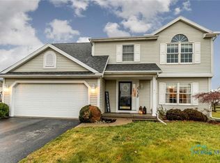 26643 Amberwood Dr, Perrysburg, OH 43551