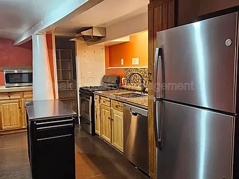 216 N 32nd St #A — Photo 17
