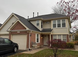 216 E Fabish Dr, Buffalo Grove, IL 60089