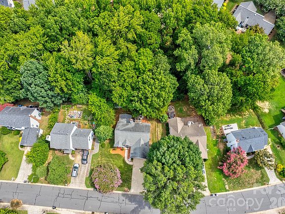 3rd image of 3688 Lake Spring Ave NW