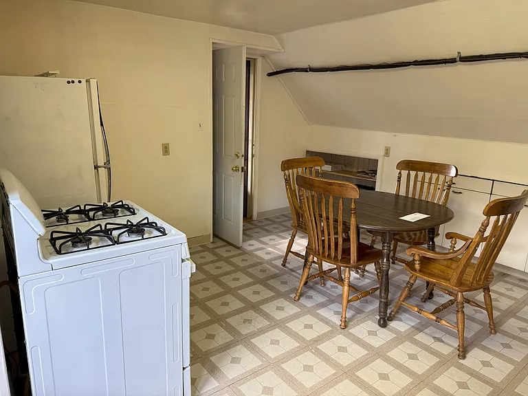702 S Ada St #3 — Photo 5