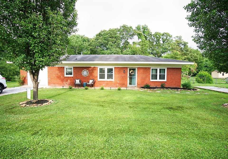 1st image of 112 Meadowbrook Dr