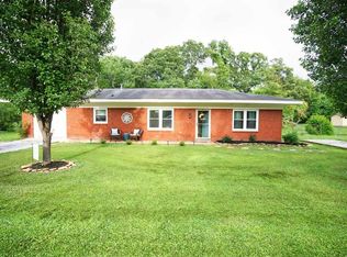 112 Meadowbrook Dr, Jackson, TN 38301