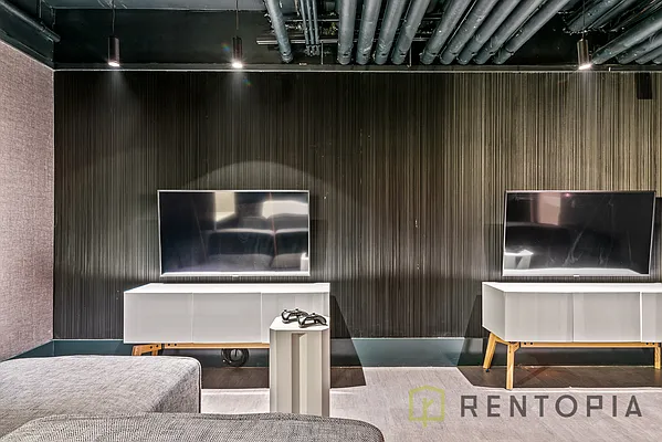 Rented by The KCI Group | media 95