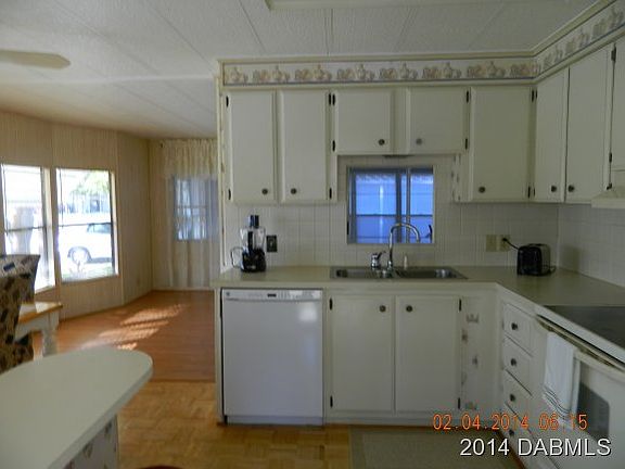 5th image of 728 Greenfield Dr