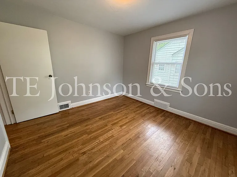 212 Carolina Cir — Photo 30