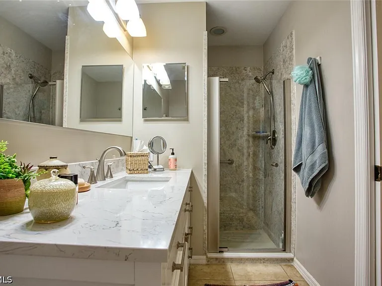 8076 Queen Palm Ln #416 — Photo 11