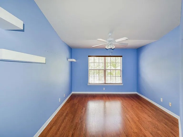 9687 Lago Dr — Photo 12