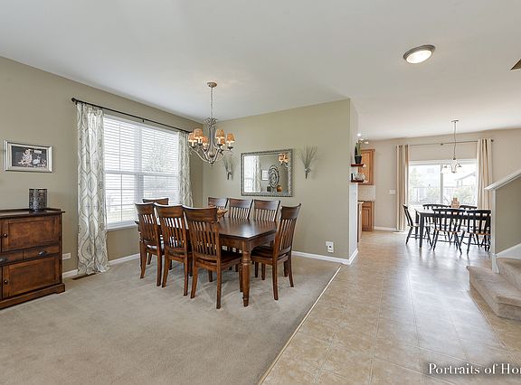3rd image of 2424 White Rose Dr