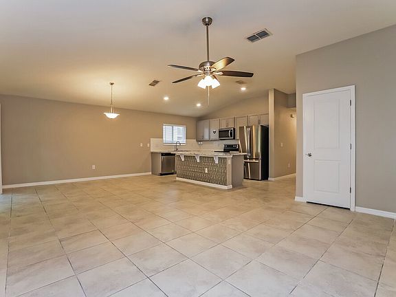 5th image of 7433 Ibis Dr