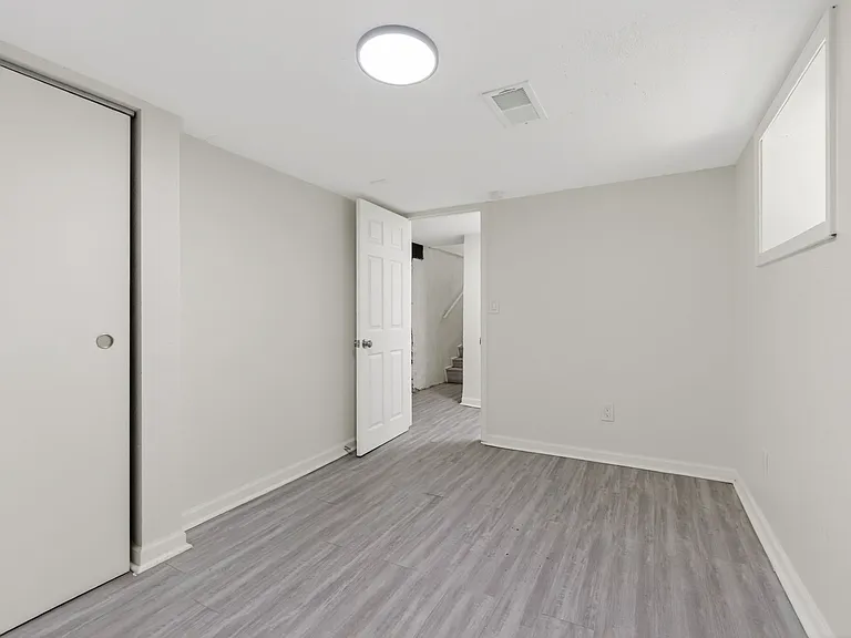 4617 S Benton Ave — Photo 20