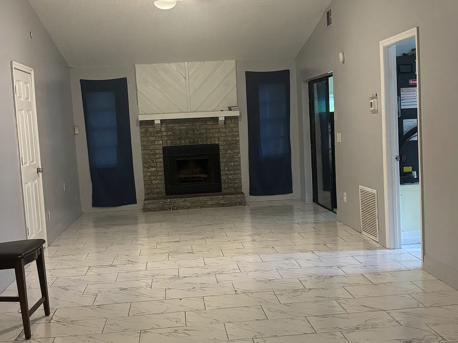 3 bed, $2,550 — Photo 3