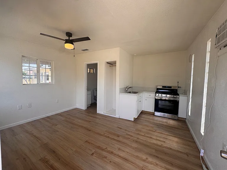 367 W County Line Rd #A — Photo 1