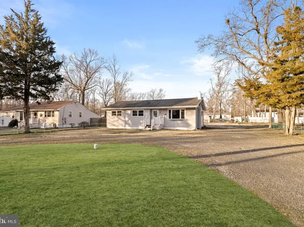 413 Kentucky Trl, Browns Mills, NJ 08015