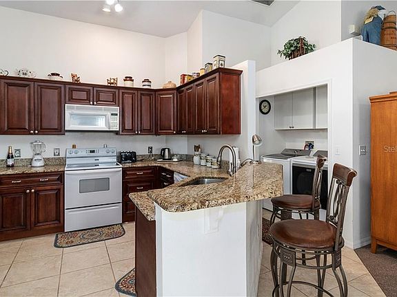 5th image of 235 Majesty Dr