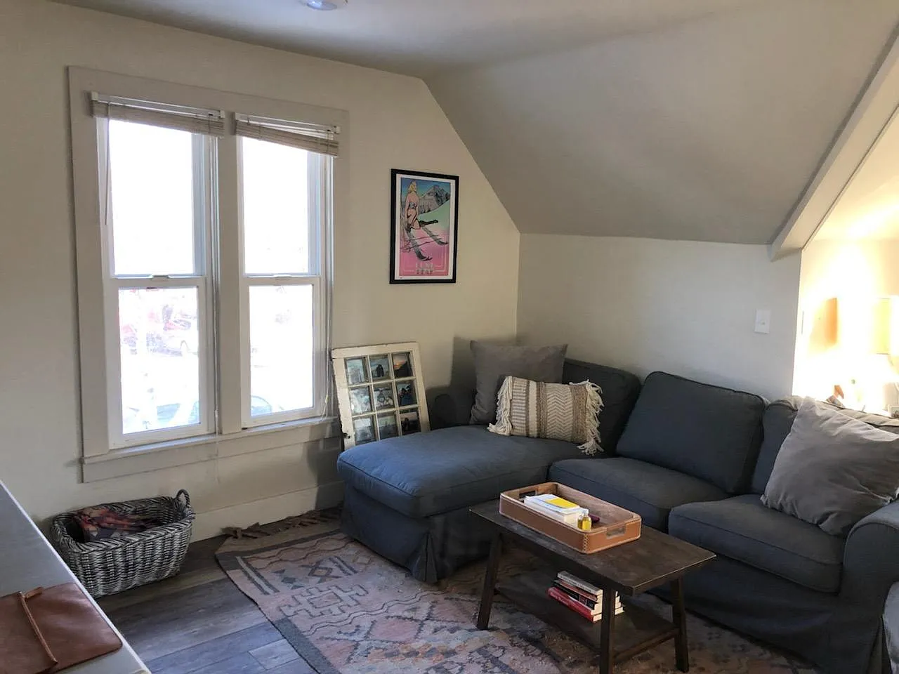 618 E Davis St — Photo 1